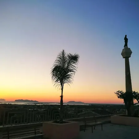 A Un Passo Dal Tramonto
